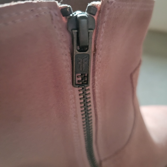 🌟 AUTHENTIC ✨️ NEW Frye Suede Billy Short Boots Dusty Rose Pink 👢 Size 10 - Picture 11 of 16